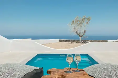Oyster Luxury Suites - 5