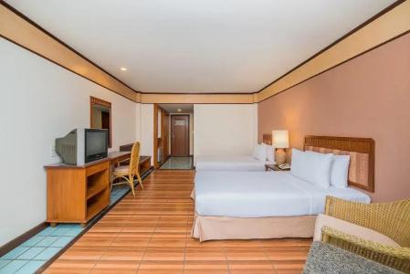 Botany Beach Resort Pattaya - 36