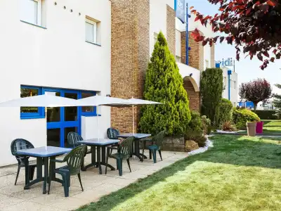 Ibis Budget Chartres - 16
