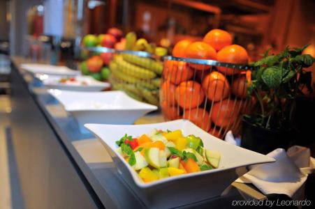 Indigo BERLIN - KU'DAMM by IHG - 10