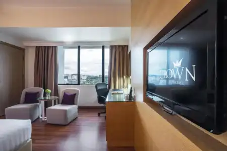 Crystal Crown Petaling Jaya - 50