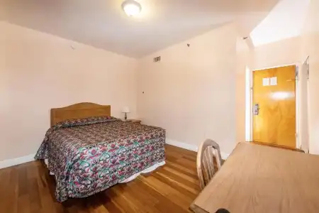 Ocean Beach Suites - 29
