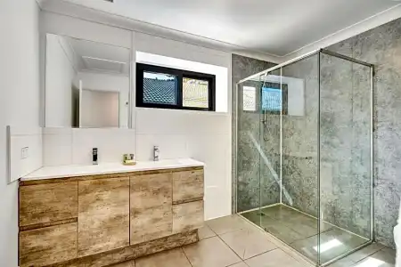 Montego Mermaid Beach Motel - 95