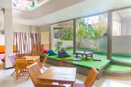 Kuta Suci Guest House - 41