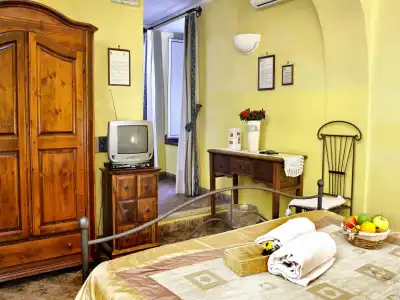 Alloggio dei Vassalli, In the Heart of the Historic Center - 6