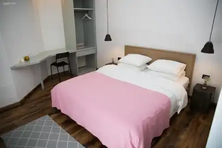 7Seven - 27