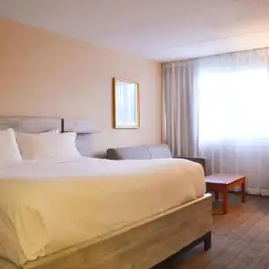 Amenida Residences Calgary - 40