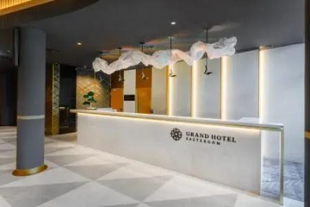 Hotel - 0