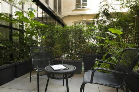 Le Narcisse Blanc & Spa - 33