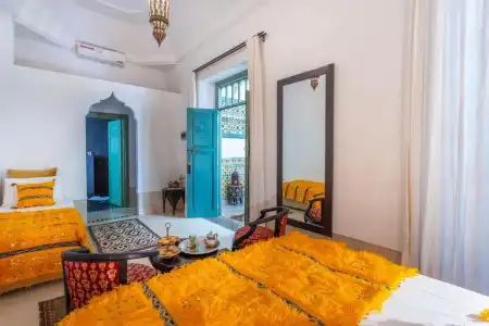 Riad Azahar - 80