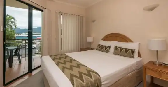 Tropic Towers Apartments - 107