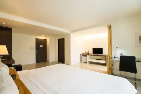 Beyond Suite - 35