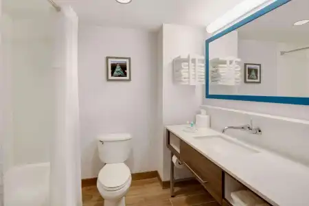 Hampton Inn & Suites St. Augustine-Vilano Beach - 78