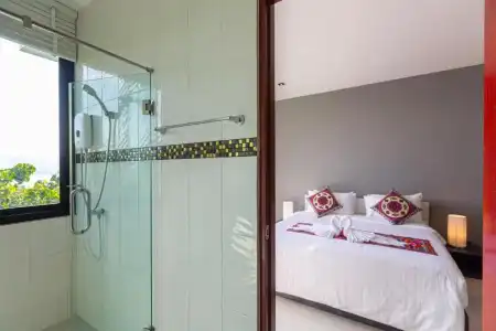 Rossarin Sea View Patong - 31