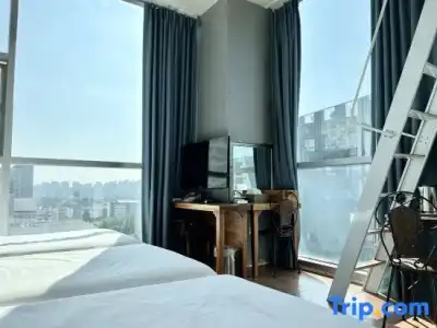 Myeongdong Merlin - 92