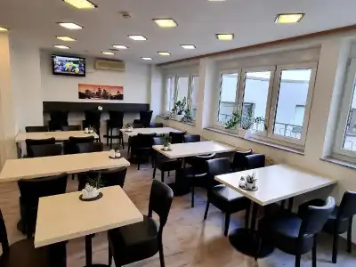 Adler Frankfurt - 15