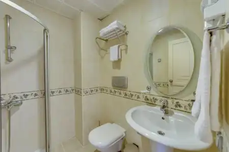 Alenz Suite - 13