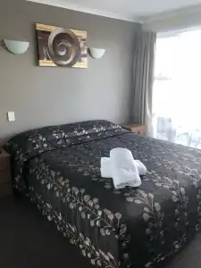 Monarch Motel - 25