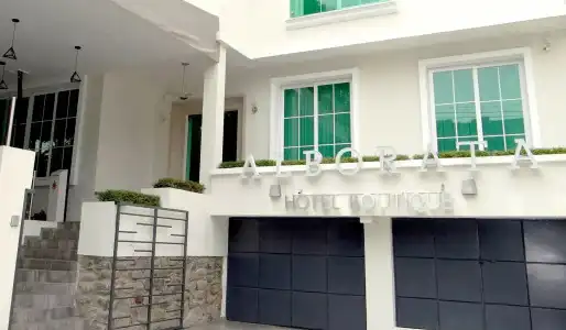 Alborata Boutique - 0