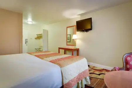 Vagabond Inn Long Beach - 16