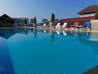 Pattaya Blue Sky - 12