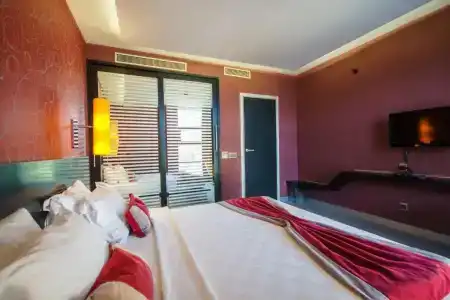 Vernazza Suites - 130