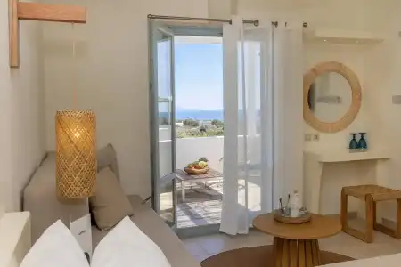 Anthea Tinos - 5