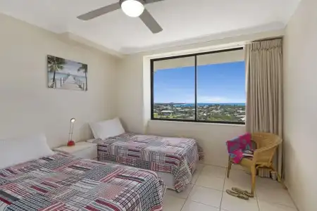 Burgess @ Kings Beach Apartments - 35