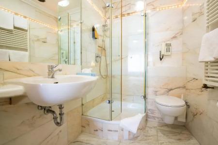 AAAAwelt Kübler - 55