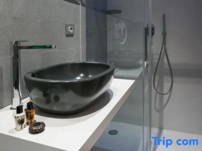 Caportigia Boutique - 152