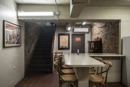 Gardner & Hostel - 28