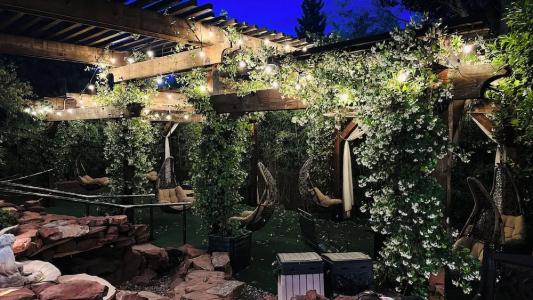 Lantern Light Inn - Romantic Getaway - 48