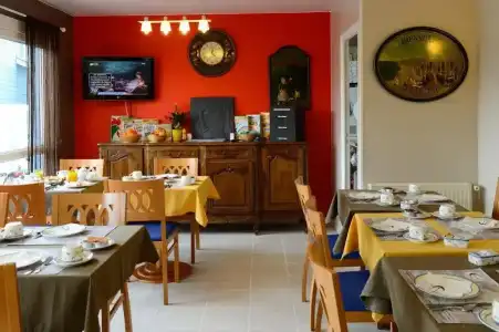 Contact Hôtel - Hôtel les Bleuets & SPA - 28