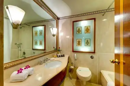 Hindusthan International - 21