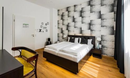 The Heidelberg Exzellenz - 25