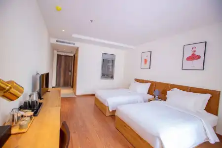 Sea Breeze Resort - 185