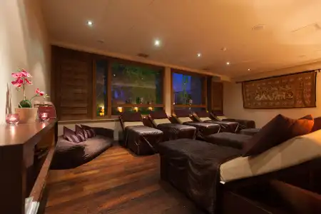 Park Plaza Cardiff - 1