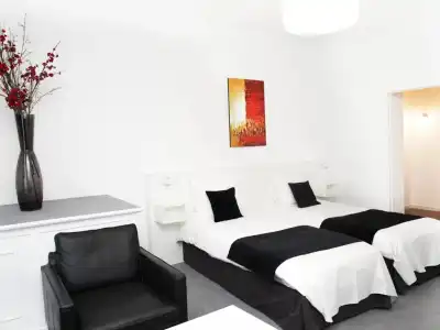 Hôtel Satellite - 46