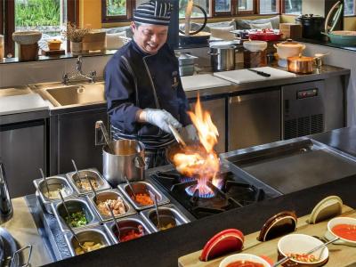 Grand Mercure Khao Lak Bangsak - 36