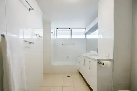 Cashelmara Beachfront Apartments - 49