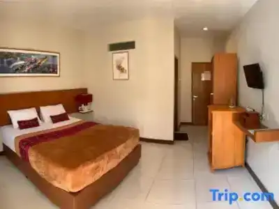 Kuta Suci Guest House - 56