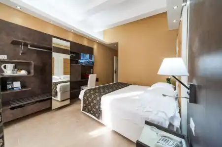 Relais Trevi 95 Boutique - 81