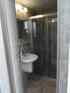 Akcay Boutique - 9