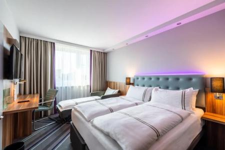 Premier Inn Nürnberg City Centre - 25