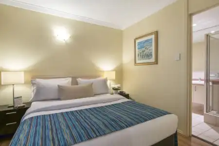 The Peninsula Riverside Serviced Apartments - 51