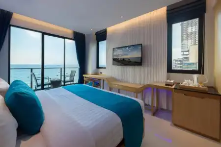 Deep Blue Z10 Pattaya - 97