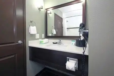 Best Western Pacific Inn - 117