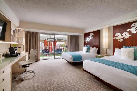 Atrium at Orange County Airport - 3