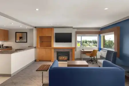 Holiday Inn Express Vancouver Airport - Richmond by IHG - 75