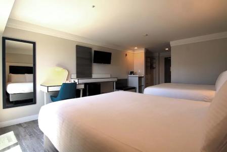 Costa Art Laguna Beach - 22